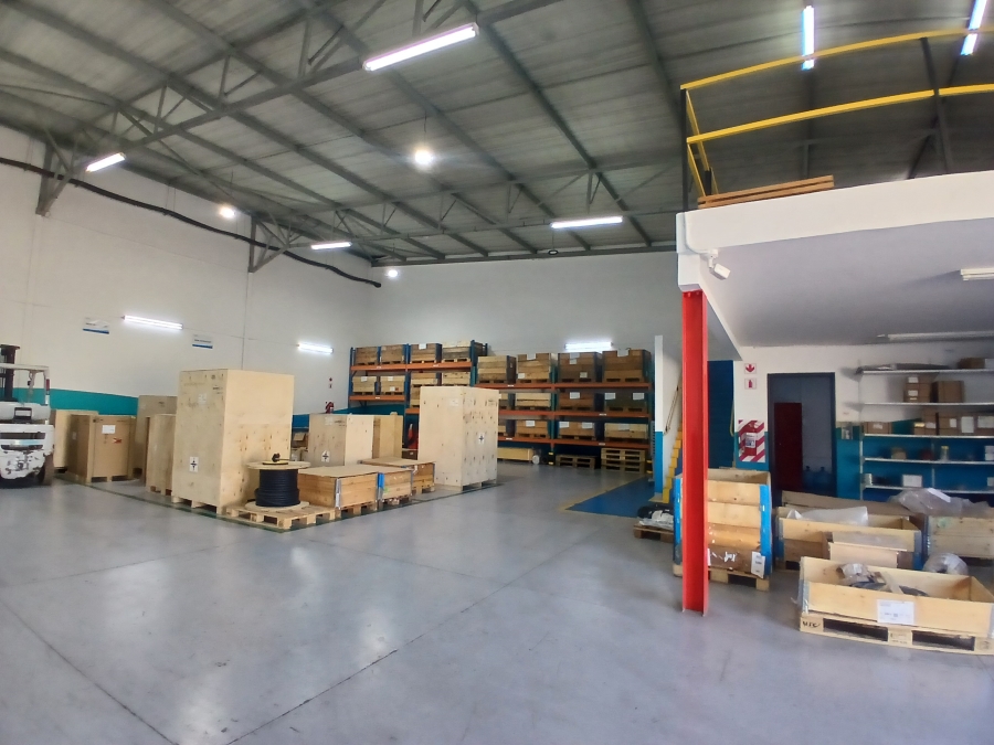 To Let commercial Property for Rent in Oos Einde North West